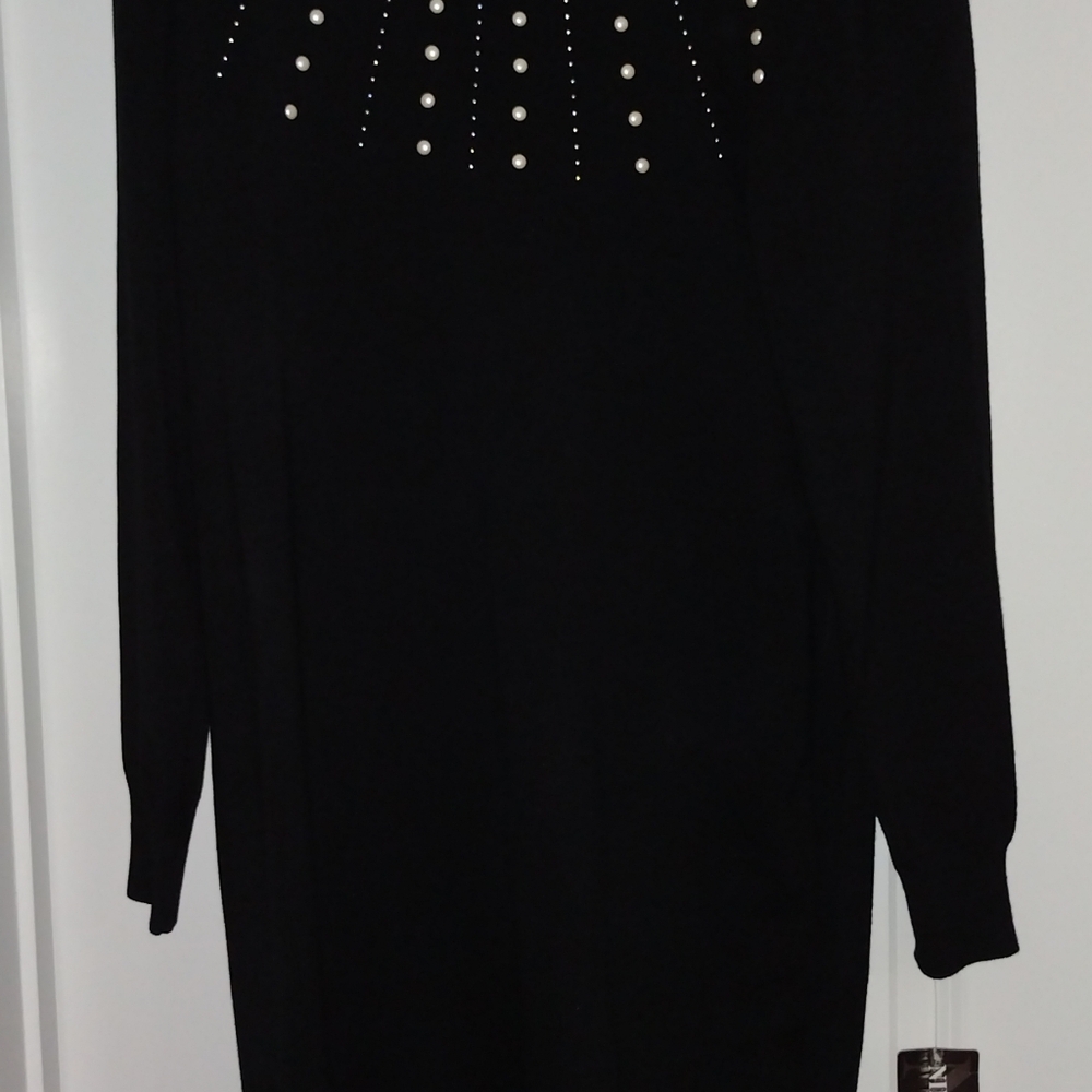 Elegant Black Dress with Pearl Accents Sweater Dress